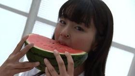 西瓜女孩吃瓜  第3张